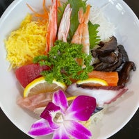 Photo taken at Yotsuba Japanese Restaurant by mai on 2/13/2023