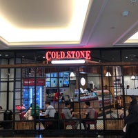 Photo taken at Cold Stone Creamery by Tino V. on 7/18/2018