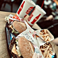 Photo taken at Burger King by Fateme J. on 9/10/2022