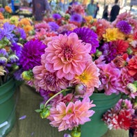 Photo taken at Ferry Plaza Farmers Market by Hangy D. on 10/7/2023