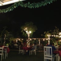 Review Gardenia Tropical Garden Resto