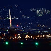 Photo taken at 大阪国際空港 32Lエンド by いーんちょ on 1/5/2020