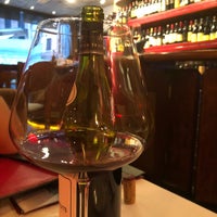 Foto tirada no(a) DiVino Wine Bar &amp;amp; Restaurant por Aaron N. em 8/12/2018