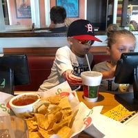 Photo taken at Chili&amp;#39;s Grill &amp;amp; Bar by Laci on 6/12/2018