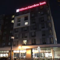 Photo taken at Hilton Garden Inn Camden Waterfront by Victor on 8/20/2022