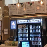 Photo taken at Pressed Juicery by Victor on 7/3/2022
