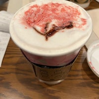 Photo taken at Starbucks by Satoshi on 2/26/2022