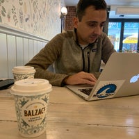 Photo taken at Balzac&amp;#39;s Coffee by Sahar E. on 10/31/2021