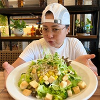 Photo taken at The Salad Concept by PoplatakoM on 11/6/2022