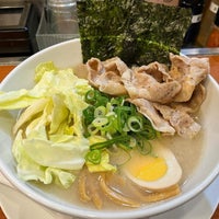 รูปภาพถ่ายที่ ぶたの旨味らーめん とんくる โดย Koya K. เมื่อ 2/28/2024