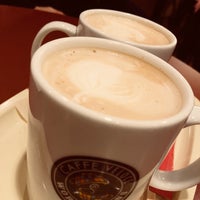 Photo taken at Caffè Veloce by Keiko Y. on 1/7/2018