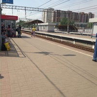 Photo taken at Ж/д станция «Реутово» by Татьяна Р. on 5/18/2013