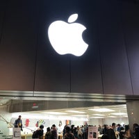Photo taken at Apple Shinsaibashi by tsukasa0911 on 2/11/2020