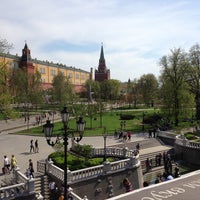 Photo taken at Aleksandrovskiy Garden by Наталья on 5/10/2013