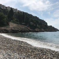Foto tomada en Plage de Roquebrune Cap Martin  por Cristina C. el 7/13/2018