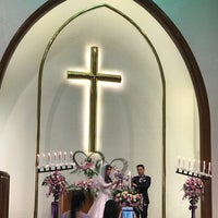 Photo taken at Sapan Luang Church by Bëst_Aöffÿ on 11/4/2017