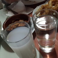 Photo taken at H. Babaoğlu Balık Restaurant by Sibella on 10/29/2015
