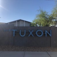 Das Foto wurde bei The Tuxon Hotel von Susie S. am 11/5/2020 aufgenommen