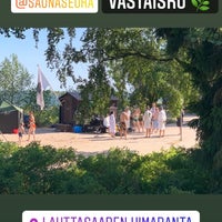 Photo taken at Kasinonranta (Lauttasaaren uimaranta) by Tommi A. on 7/24/2021
