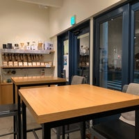 Photo taken at coffee&amp;amp;wine standard coffee lab. by ニボ っ. on 4/3/2020