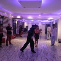 8/18/2016 tarihinde Sevgi T.ziyaretçi tarafından Beyoğlu Tango Tek Dans Okulu-Cihangir'de çekilen fotoğraf
