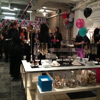 Photo taken at BaubleBar Unwrapped by Andrea H. on 2/5/2013