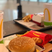 Photo taken at McDonald&amp;#39;s by _prla_ on 3/26/2019