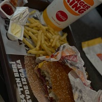 รูปภาพถ่ายที่ Burger King โดย _prla_ เมื่อ 4/2/2024