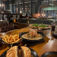 Photo taken at Ovvi Lounge &amp;amp; Restaurant by Turki on 8/13/2021
