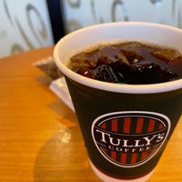 Photo taken at Tully&amp;#39;s Coffee by Okutani T. on 8/18/2022