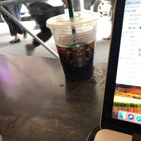 Photo taken at Starbucks by Okutani T. on 8/17/2018