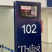 Photo taken at Gate 102 by Turkish Traveller 🇹🇷 on 7/16/2021