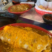 Das Foto wurde bei El Tepehuan Mexican Restaurant von Jennifer and Harold am 10/2/2022 aufgenommen