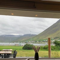 Photo taken at Hótel Ísafjörður by Claudio L. on 8/10/2022