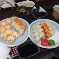 รูปภาพถ่ายที่ SushiMarketWok โดย Mariia N. เมื่อ 3/11/2015
