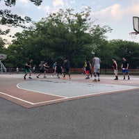 Photo taken at 代々木公園バスケットボールコート by suppon on 6/9/2018