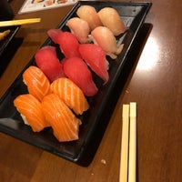 Снимок сделан в Raku Sushi пользователем Nick 6/29/2018