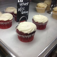 12/20/2012 tarihinde Tara K.ziyaretçi tarafından Blossom Bakery'de çekilen fotoğraf