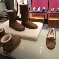 uggs in lenox mall