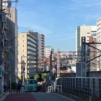 Photo taken at 亀の甲橋 by Toraneko P. on 6/28/2022