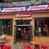 Photo taken at Budweiser Brew House by Cesar O. on 9/21/2022