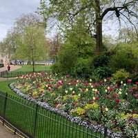 Photo taken at St James&#39;s Park by Mohammad ♏. on 4/24/2024