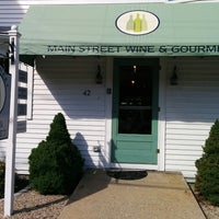 6/28/2014 tarihinde Melissa S.ziyaretçi tarafından Main Street Wine And Gourmet'de çekilen fotoğraf
