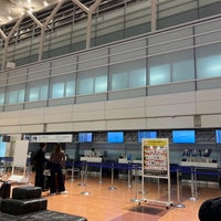 Photo taken at Baggage Claim by 消えない眉なら 寝. on 10/7/2023