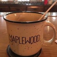 Foto tirada no(a) Maplewood Brewery &amp;amp; Distillery por Drew T. em 3/27/2018
