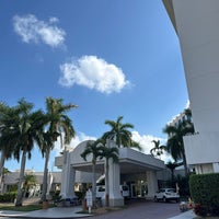 รูปภาพถ่ายที่ West Palm Beach Marriott โดย Ron C. เมื่อ 11/1/2023