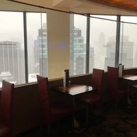 Foto scattata a The View Restaurant &amp;amp; Lounge da Derek I. il 1/18/2020