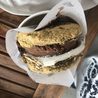 Das Foto wurde bei Nolita Ice Cream Bakery von Ivan C. am 7/7/2018 aufgenommen
