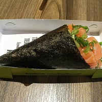 7/19/2018 tarihinde Jéssica Y.ziyaretçi tarafından Kyodo Sushi'de çekilen fotoğraf