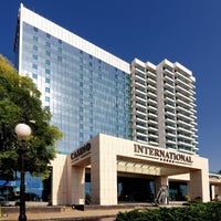 3/4/2016 tarihinde INTERNATIONAL Hotel Casino &amp;amp; Tower Suitesziyaretçi tarafından INTERNATIONAL Hotel Casino &amp;amp; Tower Suites'de çekilen fotoğraf